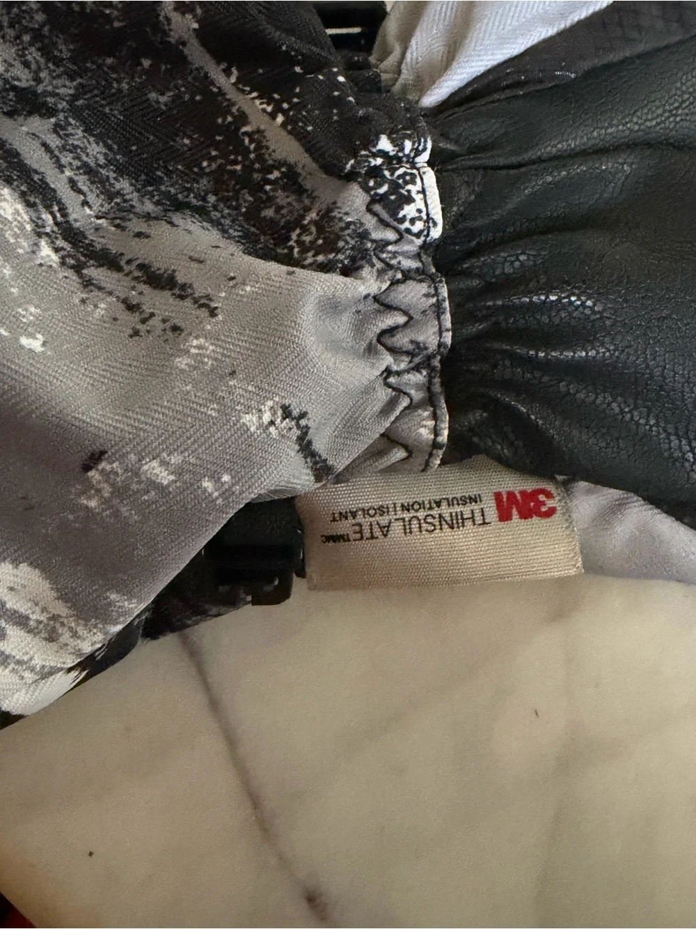 3M Thinsulate Women’s Insulated Winter Gloves - Gray/Black Size Medium